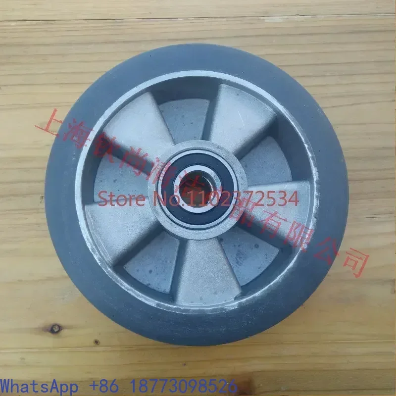 

Mundell hand scrubber accessories MB50/MB55 walking wheel support big walking