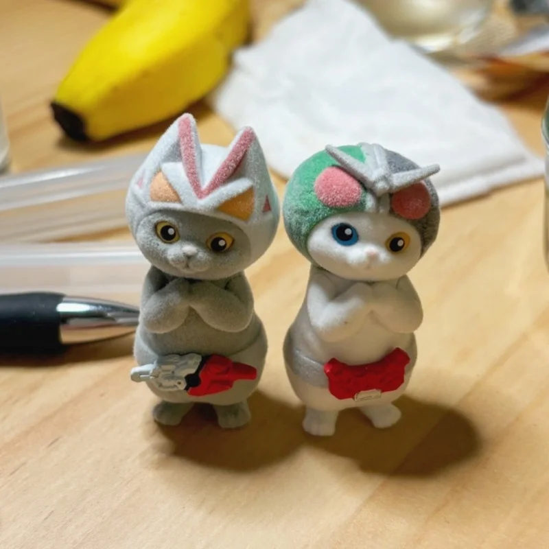 

Коллекционные фигурки Bandai Kamen Rider Vol.3 Gashapon: флокированные кошки-трансформеры Kuuga, Faiz, Zetsu — миниатюрные настольные украшения