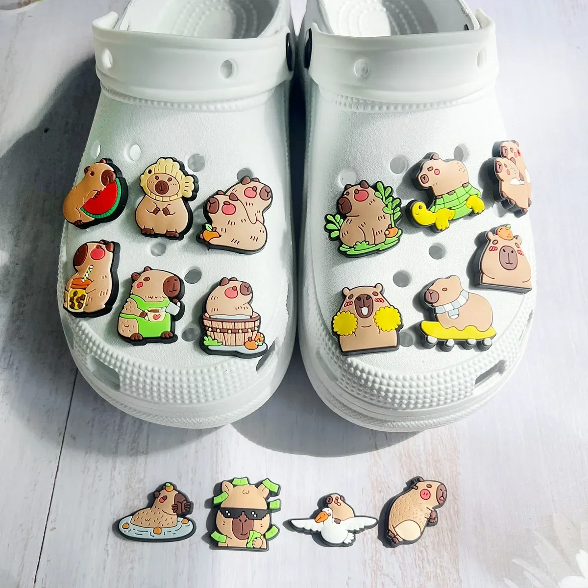 الحيوانات كابيبارا الاسترخاء مضحك الكرتون لطيف الأحذية سحر ل قباقيب الصنادل الديكور إبزيم الحذاء لهدايا حفلات المهرجان