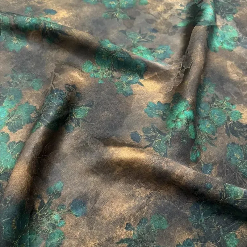 หมุดสีดํา 25momme ผ้าไหมตาข่ายกลิ่นดอกไม้พรุนสําหรับชุดเสื้อเชิ้ตผู้ชายและผู้หญิง