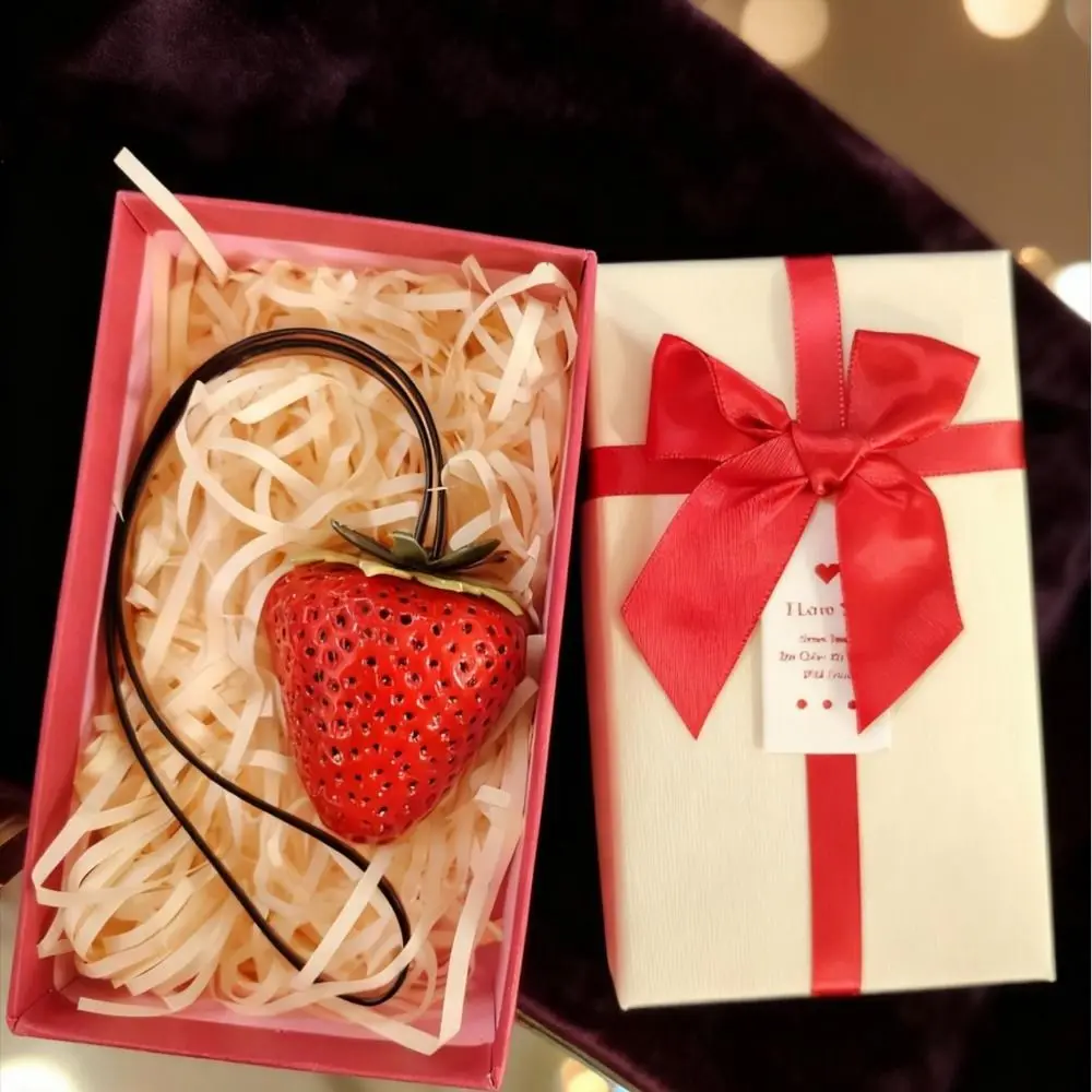 Elegant Waterproof Strawberry Key Ring Resin Handmade Keychain 3D Design Car Decoration Girls Accessories