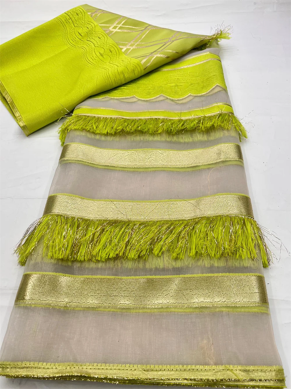 african-brocade-lace-fabrics-2026-nigerian-french-tulle-damask-5-yards-jacquard-for-women's-party-dress-sewing-latest-design