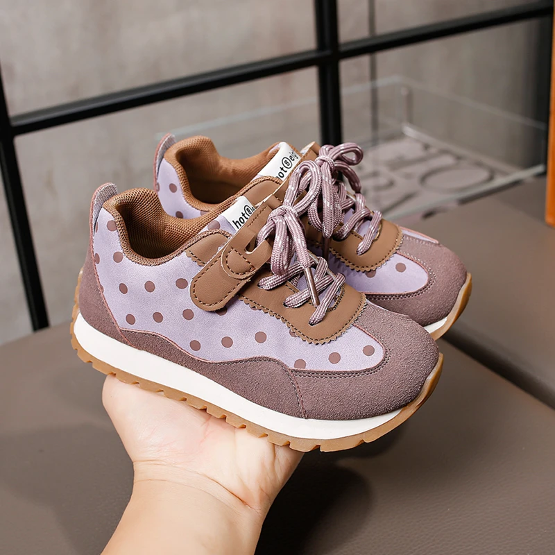 Little Girls Contrast Color Leather Sneakers 2026 New Autumn Kids Polka Dot Casual Sneakers Soft Sole Versatile School Trainers