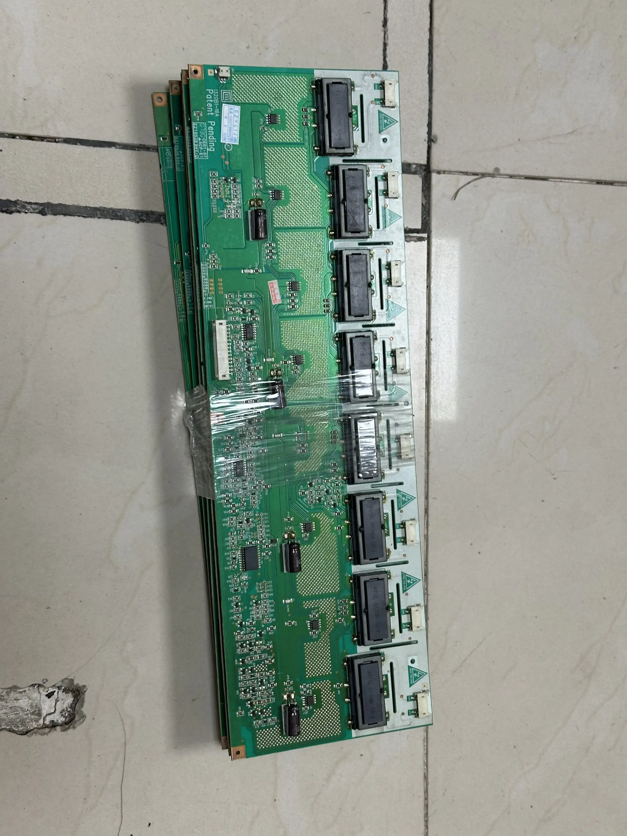 

Оригинальная высоковольтная плата LC-32HU36 I320B1-16A 1320B1-16A