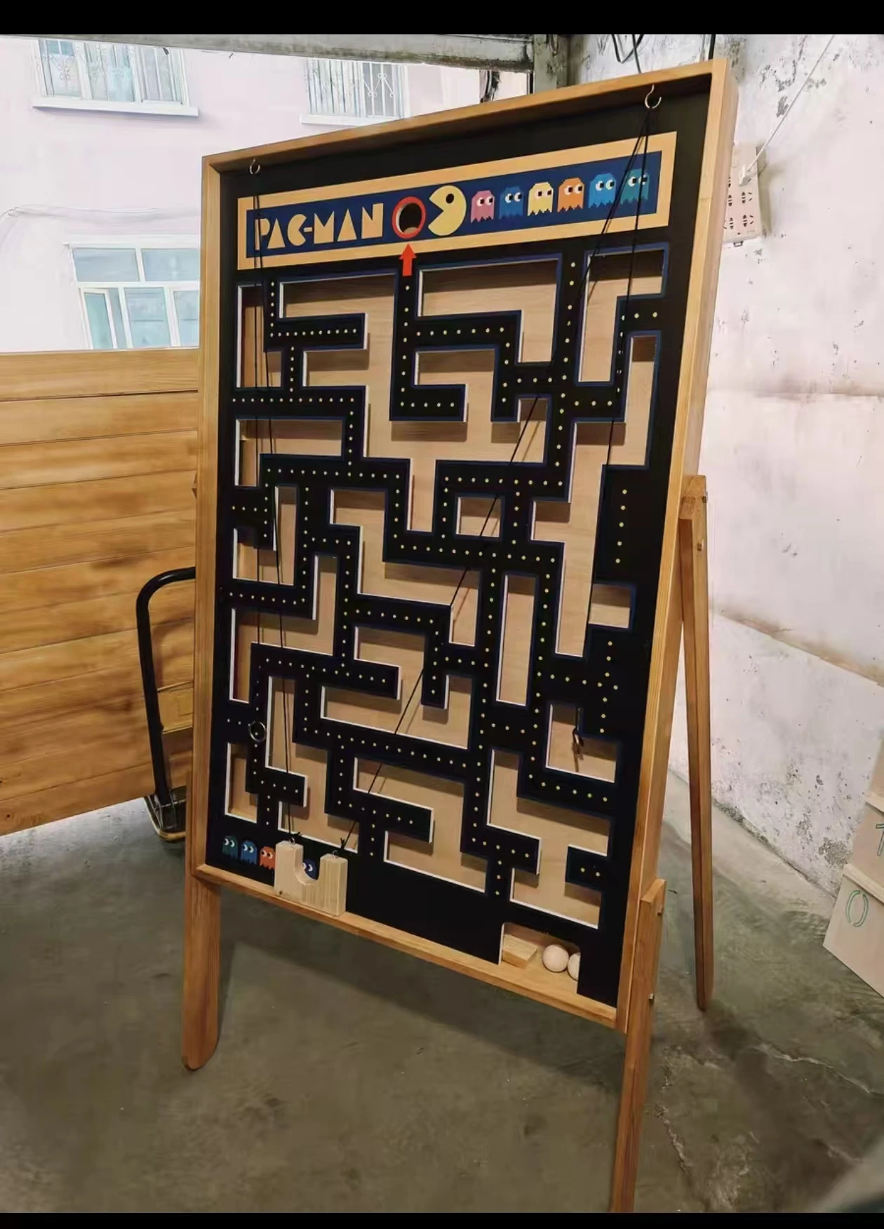 Sports and entertainment maze ball props set up parent-child interactive device cafe warm-up guest lottery
