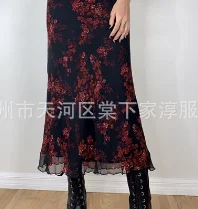 Woman Clothes Sexy Skirt Red Ethnic Style Commuting Printed Long Skirt Short Hip-covering Skirt Female Clothing Y2k Tight Skirt