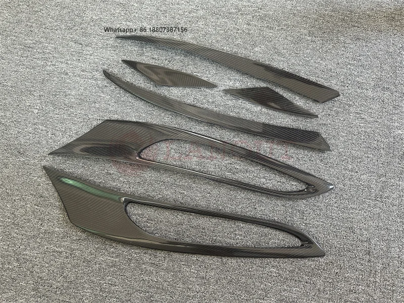 

Novitc Style Carbon Fiber Kit Carbon Fiber Body Kit forFerrari 812 812 Dry Carbon Fiber Front Lip Diffuser Spoiler