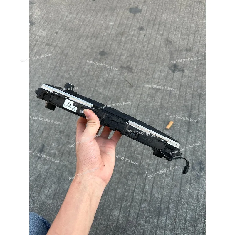 For BMW 1 Series 2 Series 3 Series CD Panel, BMW 1 Series 2 Series 3 Series 4 Series CD Surface CD Host Panel Change Disc Port
