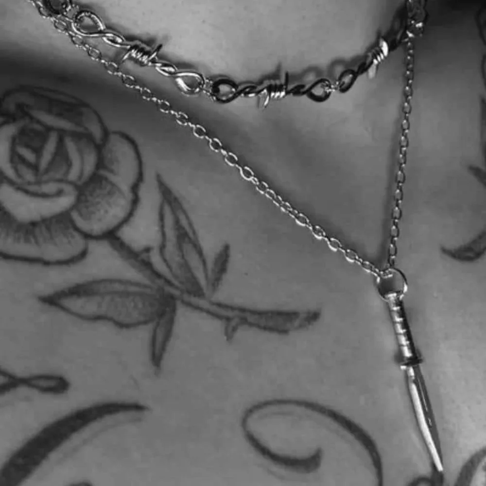 Gothic Punk Half-sword Knife Pendant Double-layer Necklace Barbed Wire Choker for Men Women Couple Streetwear Y2K Grunge Jewelry