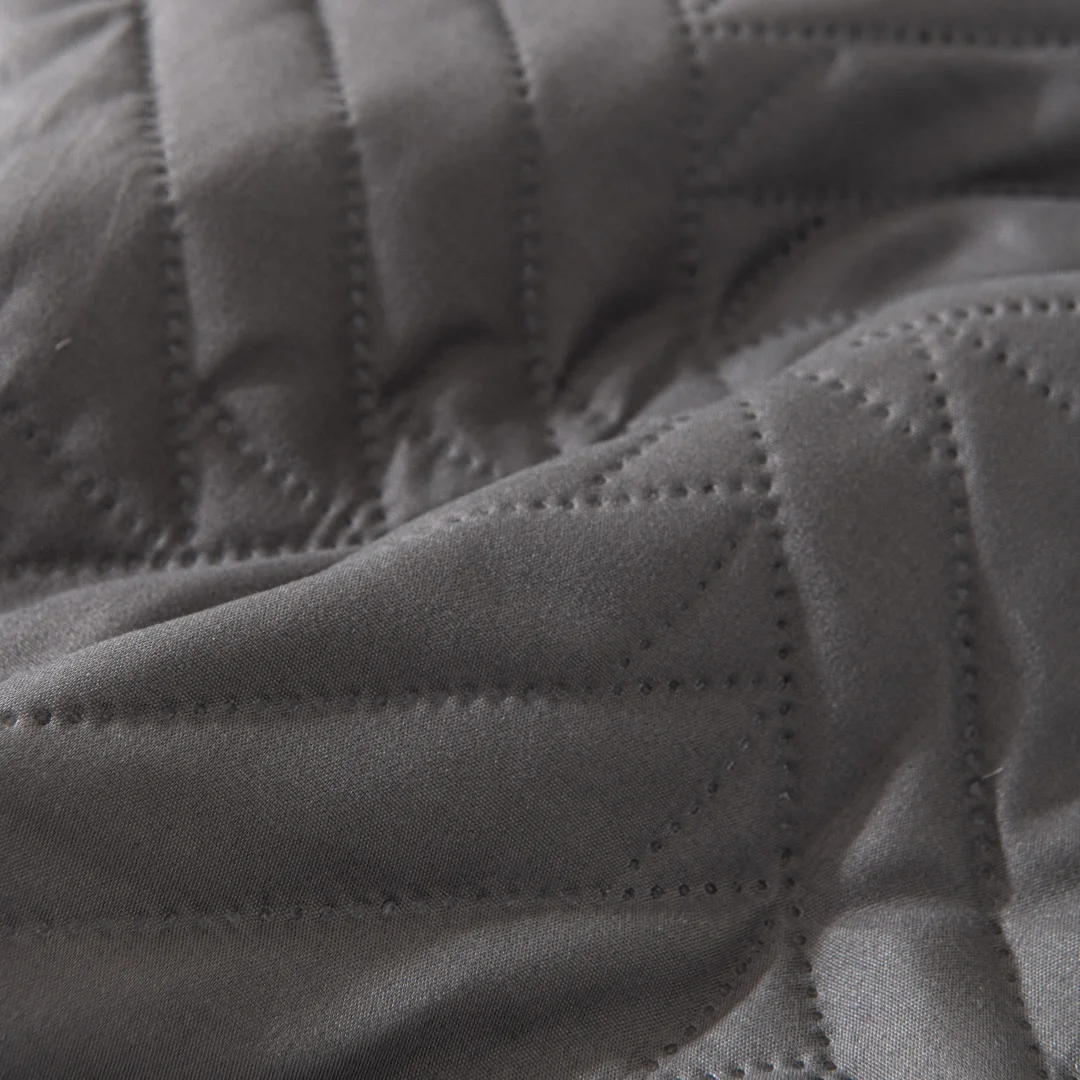 Rutschfester Sofabezug mit geometrischen Linien, Ultraschallprägung, für alle Jahreszeiten, Wohnzimmer, dekoratives Sitzpolster, Sofa-Handtuch-Schonbezug