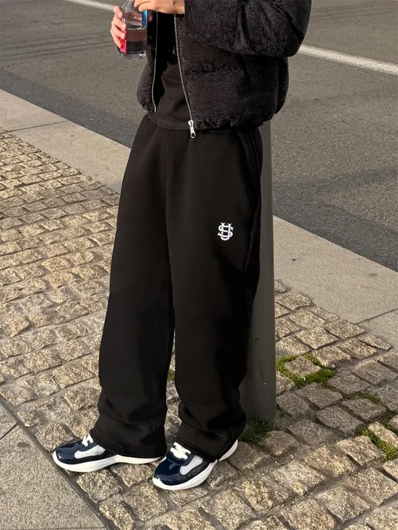 

New Autumn/Winter Men's/women's Simple Loose Straight Leg Sports Pants With Fashionable Embroidery Design Harajuku Casual Pants