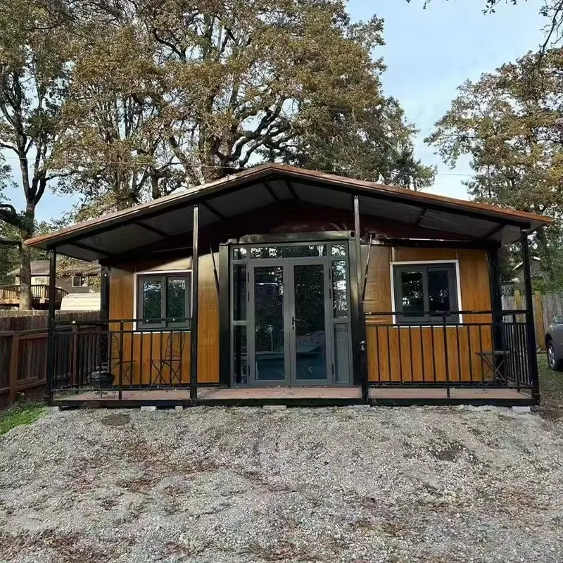 Ready Made Sandwich Panel Container House with Eco Friendly Mobile Home 20ft 40ft 3 Bedrooms Fire Retardant