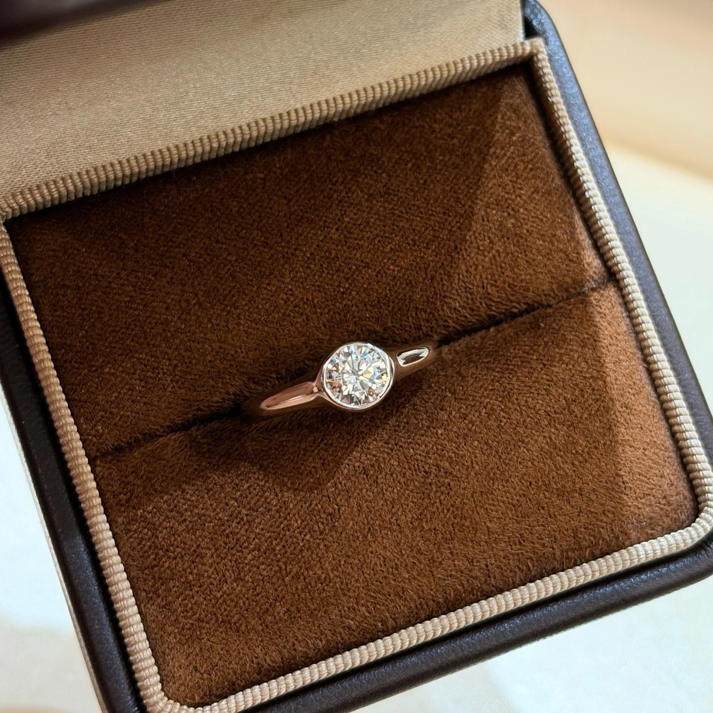 trendy-real-925-sterling-silver-solitaire-ring-for-women-round-bezel-minimalist-slim-band-anniversary-gift-luxury-fine-jewelry