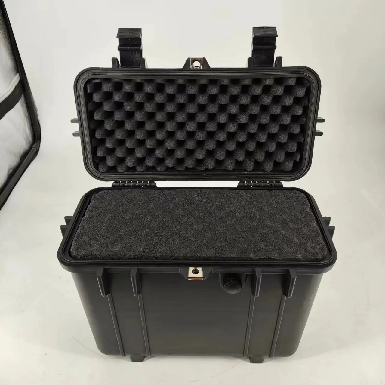 DPC078 Multi-function High-quality Equipment Storage Protection Plastic Tool Case With Customizable Foam