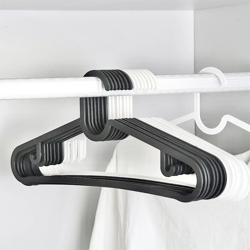 10pcs Simple Black And White Dry Clothes Hanger Ready To Wear Plastic Hanger Home Wardrobe Clothing Storage Rack