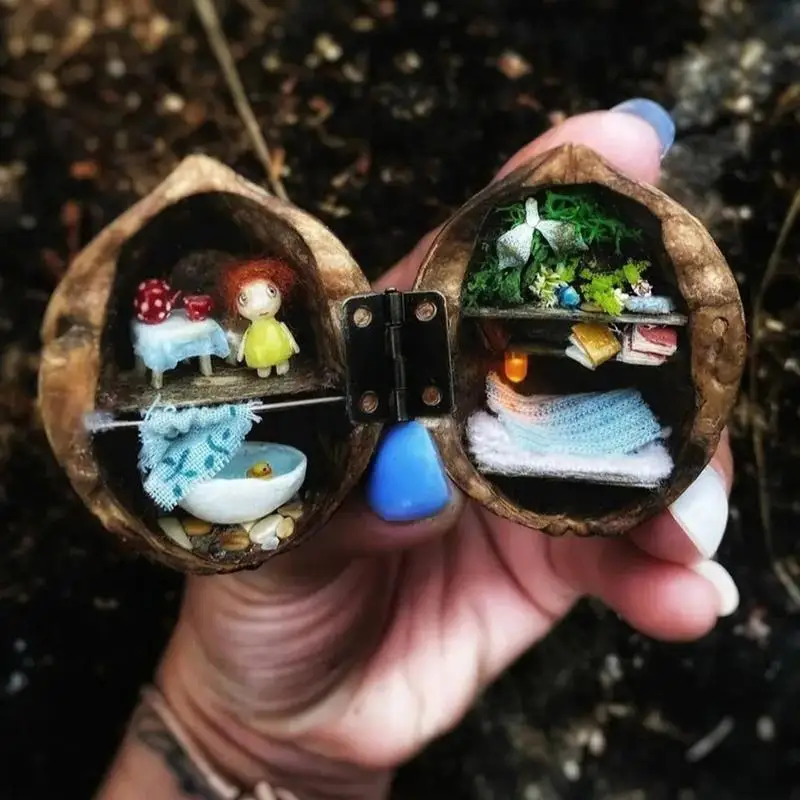 Walnut Shell Dollhouse Tiny World Inside Walnuts Resin Miniature Dollhouse Kit Handmade Mini Library 3D Children Toy Gift