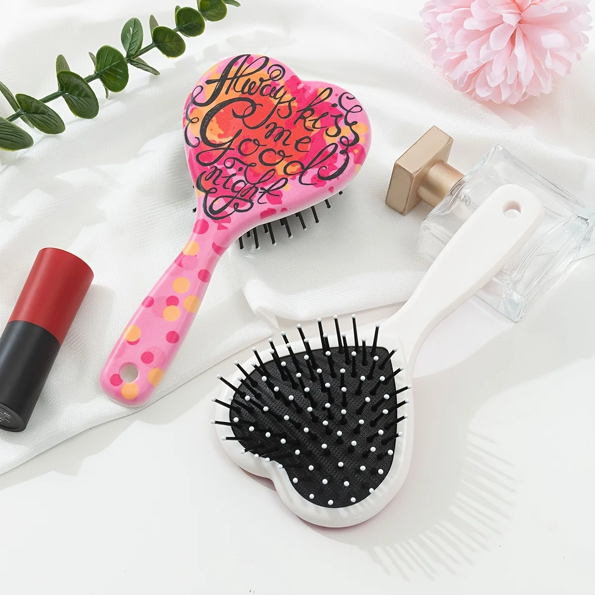 

Милая расческа-щетка для волос в форме сердца - градиентный розовый принт с надписью, гибкая подушечка и мягкая щетина для всех типов волос