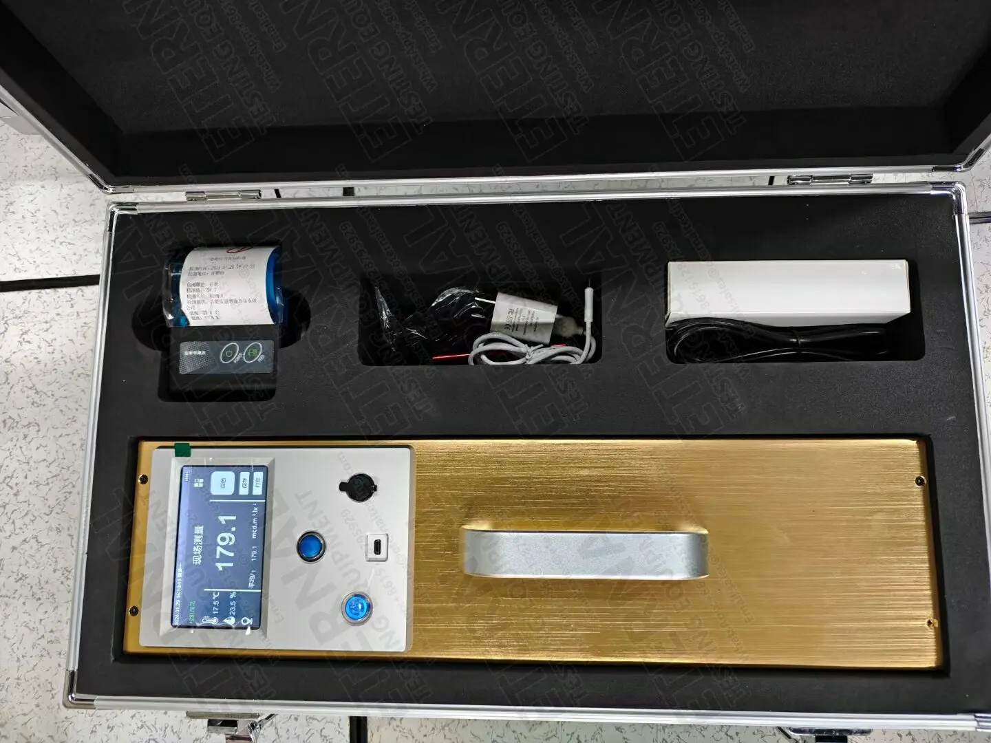 Instrumento de medición de reflexión de línea de marcado AT-RM-003