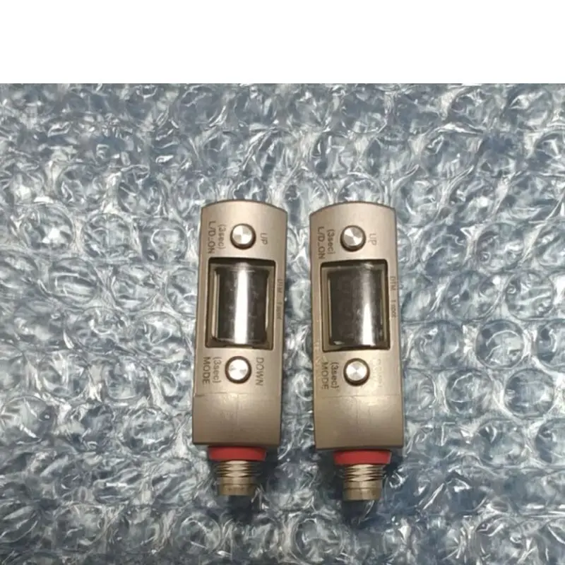 Second hand LR-ZH500CN  Laser sensor  tested OK and shipped quickly