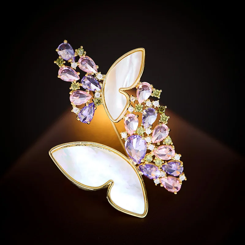 New Natural Shell Copper Inlaid Zircon Butterfly Brooch Luxurious Elegant High-end Suit Jacket Pin Accessory Brooch