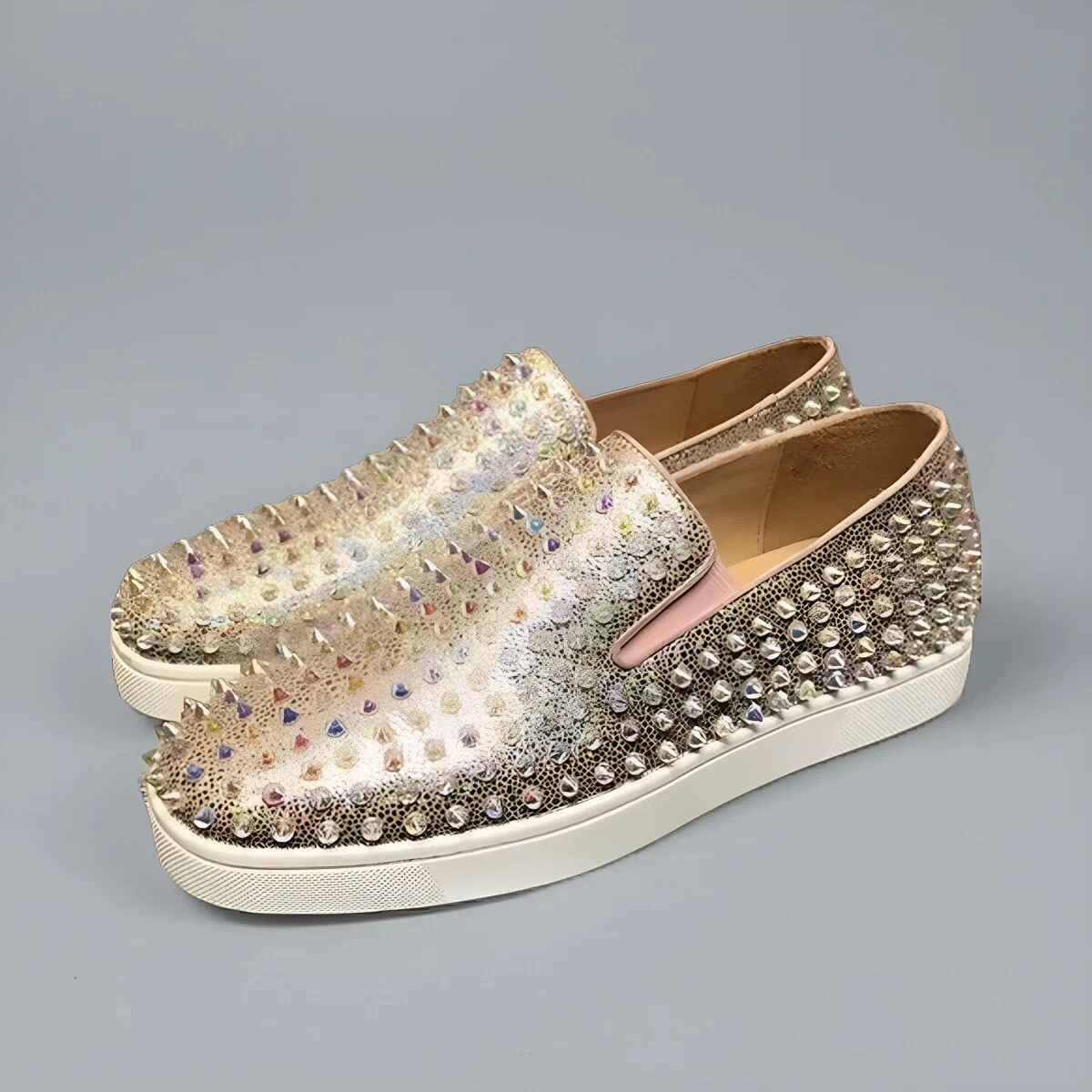 Women Luxury Low Top Red Bottom Shoes For Men Trainers Spiked Gold Glitter Genuine Leather Pearl Rivets White Sole Flats Sneaker