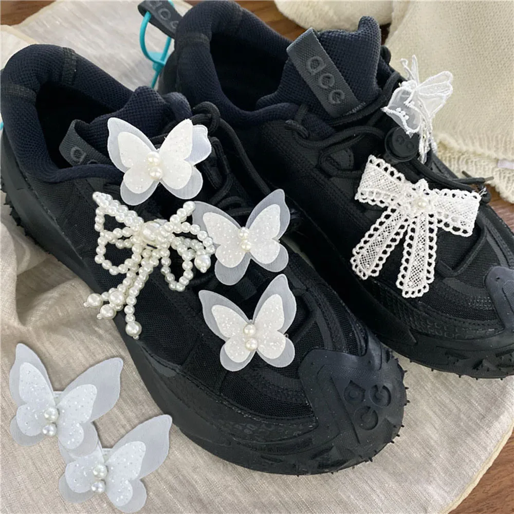 

2pcs Bowknot Shoe Buckle Decorative White Butterfly Shoe Pendant Korean Style Lace Bow Shoelaces Clips DIY Shoes Accessories