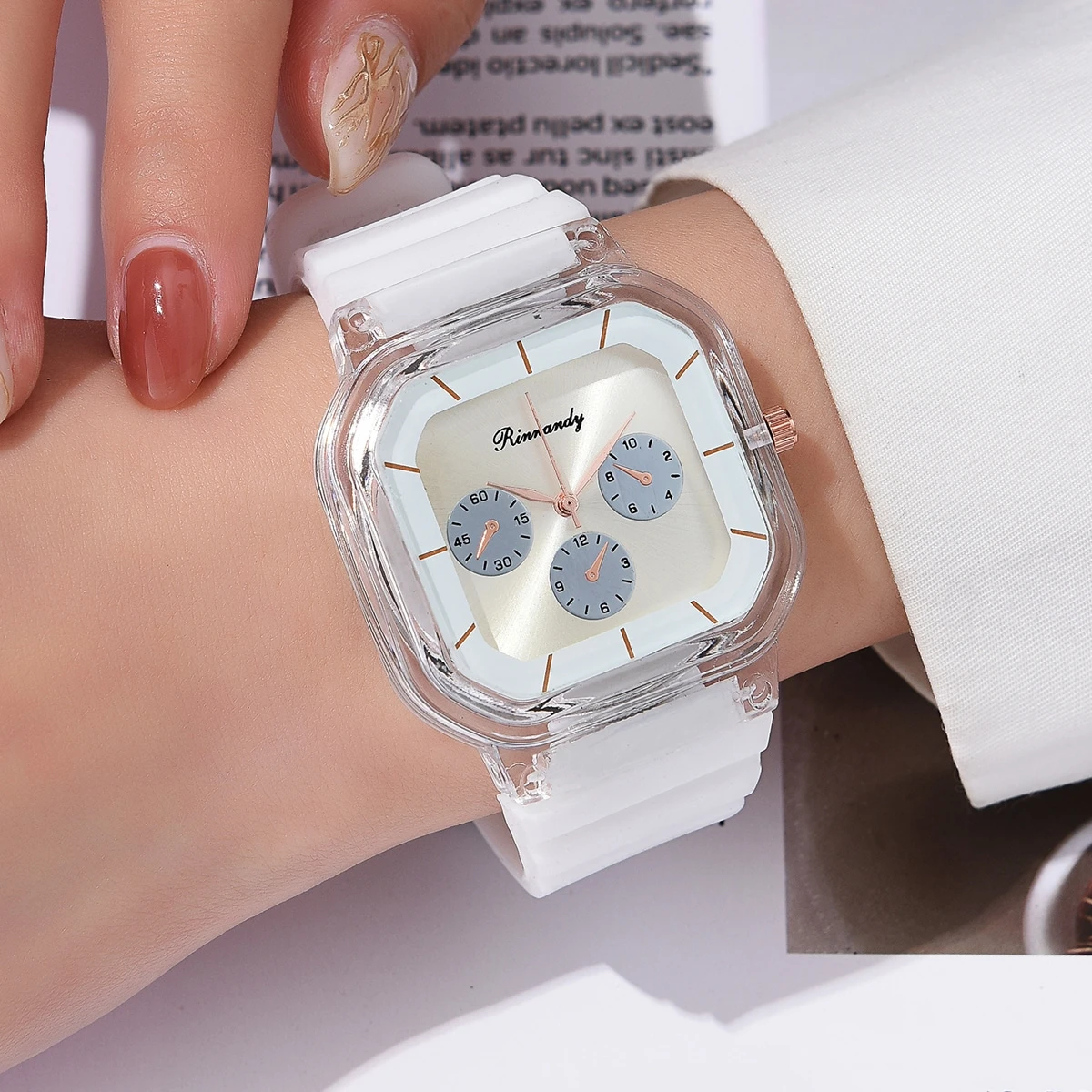 fashion silicone band women quartz sports watch