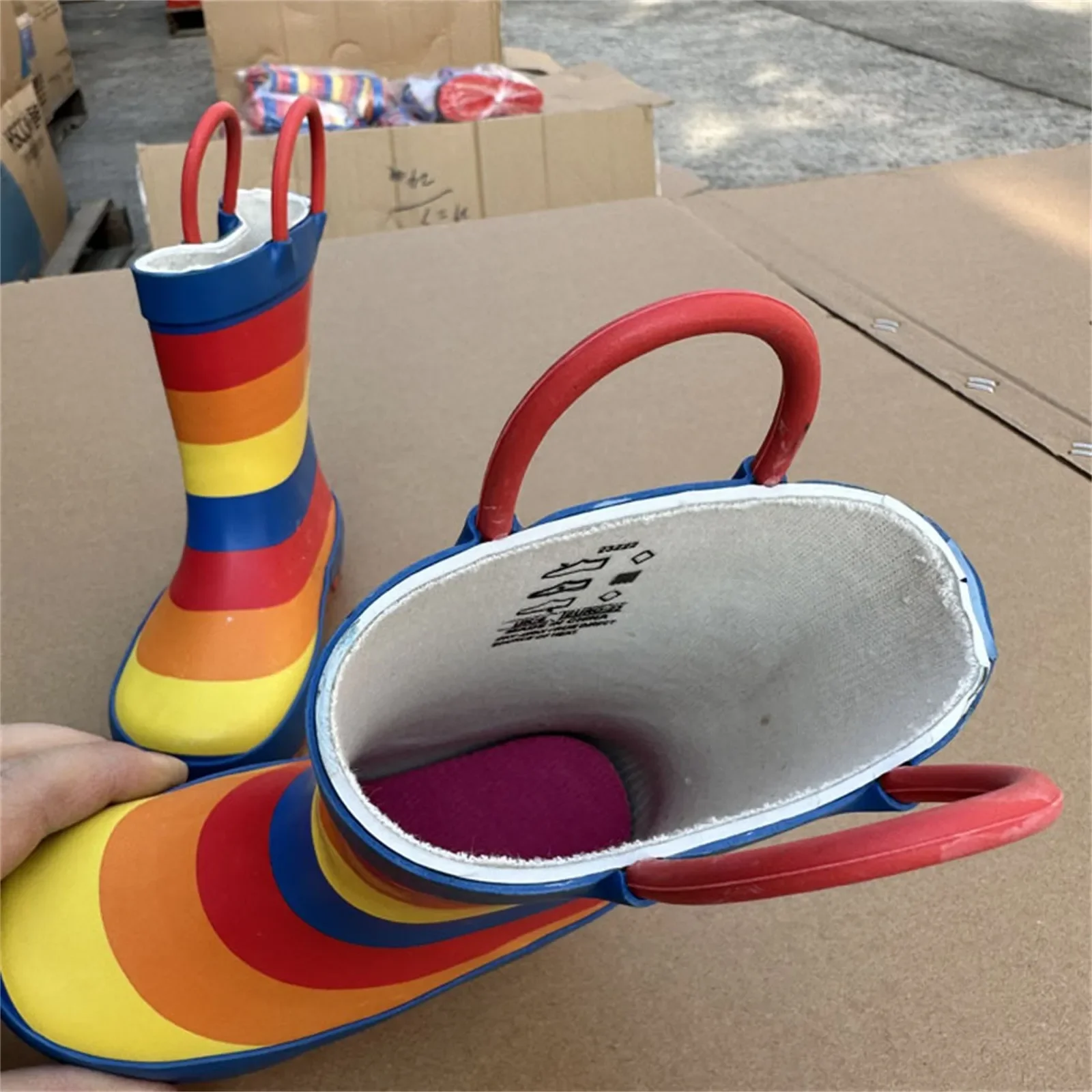 Outdoor Rubber Non-Slip Kids Rain Boots High Quality Waterproof Rain Shoes Classic Rainbow Comfortable Children Rainboots