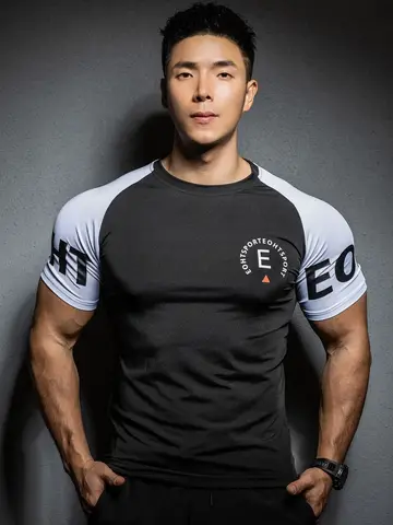 여름 체육관 티셔츠 남성 보디 빌딩 피트니스 빠른 건조 반팔 티셔츠 훈련 티셔츠 패션 근육 티셔츠 남자 운동복