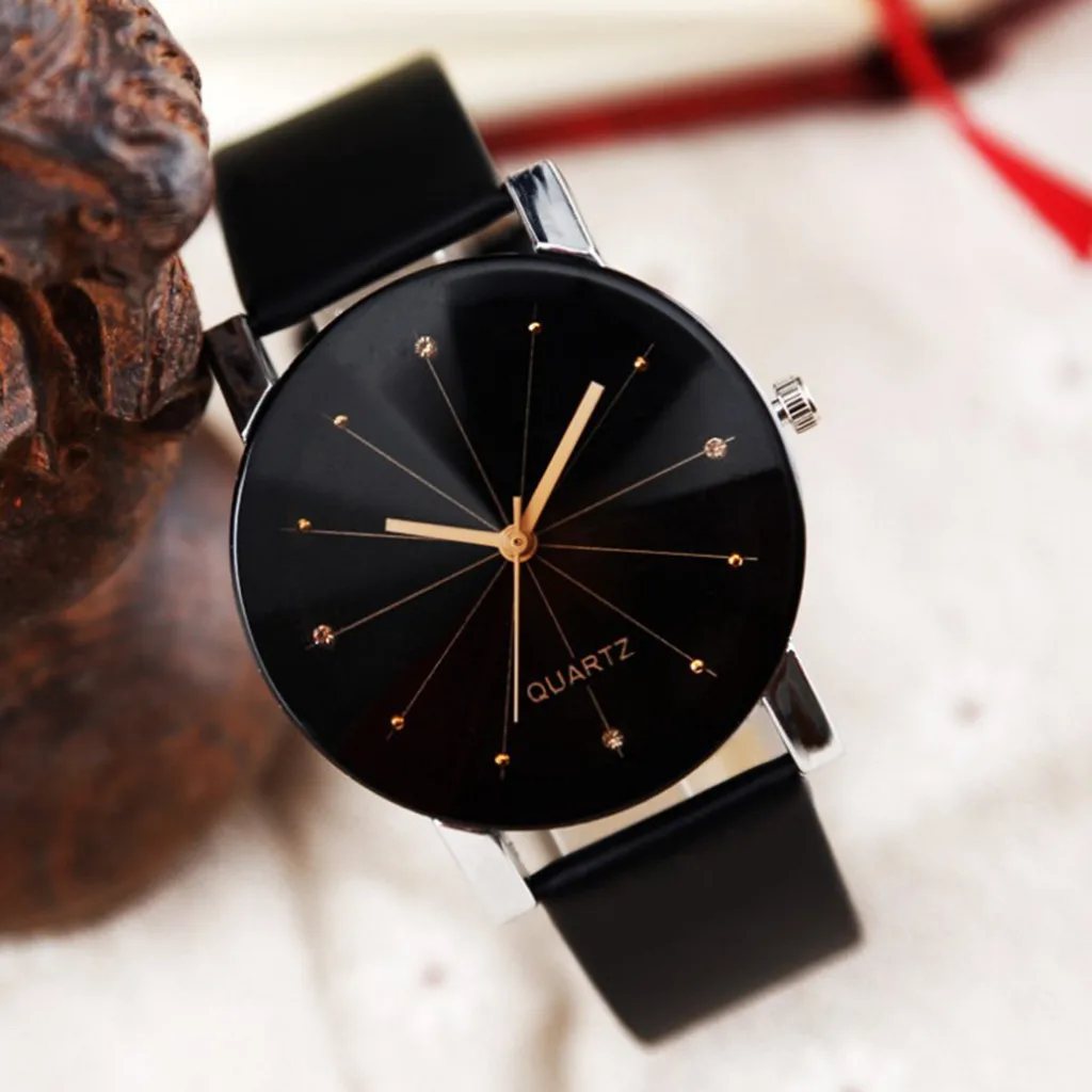 Relógio de pulso de quartzo analógico clássico para casal, pulseira de couro, simples e casual, para uso diário, para presente
