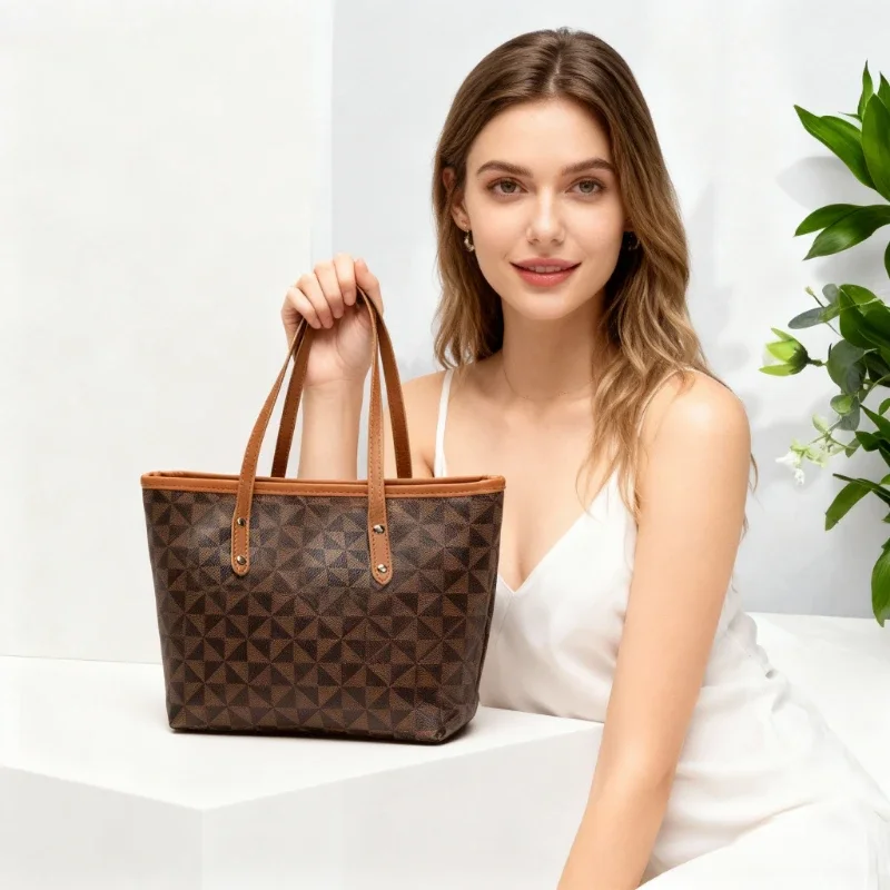 Women Stylish Large Capacity Handbag Triangle Print Zipper Tote Bag Fashionable Commuting Shoulder Bag  Exquisite Zipper Handbag