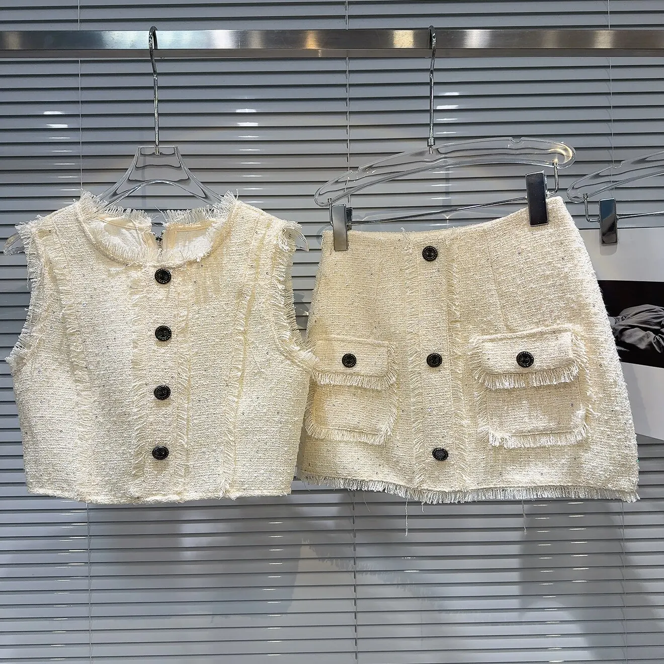 2026 Autumn New Style Women's Fashion Set Short Skirt Vest Thickened Tassel  Small Fragrance Style Two-Piece Suit