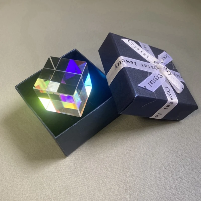 A35Q-Prism RGB Combiner Splitter Dichroic Prism Decoration Physics Teaching Tools Photograph Research Educational Gift