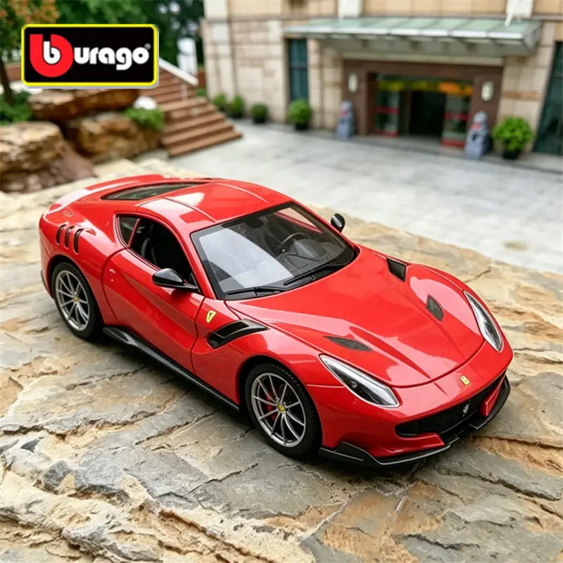Bburago 1:24 Ferrari F12 TDF, Modelo de Auto Deportivo de Aleación, Auto de Carreras de Metal Fundido a Presión, Modelo de Vehículo de Alta Simulación, Juguete para Niños, Regalo