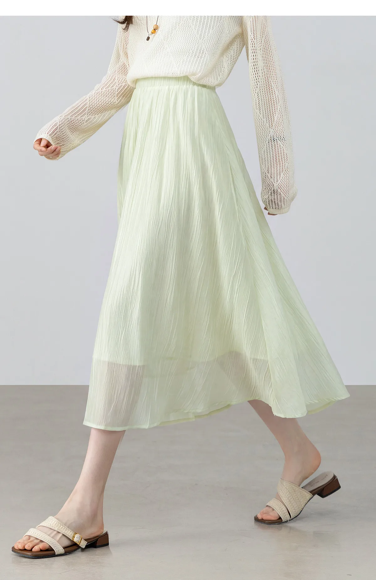 SENTUBILA Eleganter Satin-Plissee-Midirock für Damen, Sommer 2026, elastische Taille, glänzende Textur, fließender Rock für den Alltag 162QG6653 – Detail 29