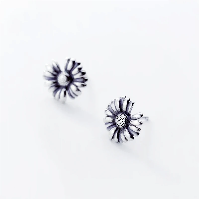 Sole Memory Retro Thai Silver Chrysanthemum Cool Literature 925 Sterling Silver Female Stud Earrings EA739