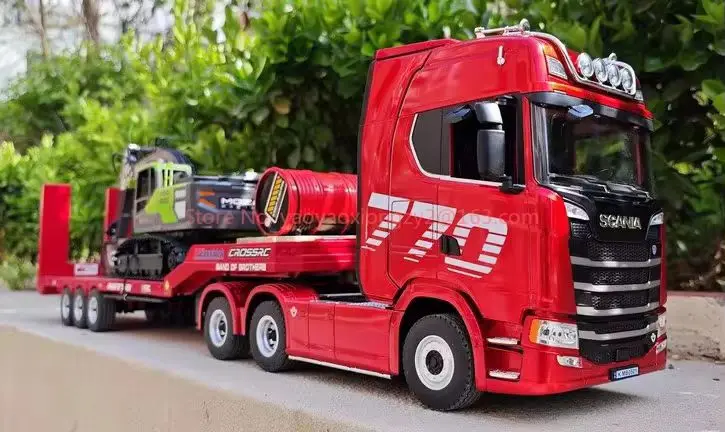 在庫あり ラジコン エンジニアリングカー Huina スカニア 770s トレーラーヘッド 合金製カーモデル 子供のおもちゃ 四輪駆動 比率501d