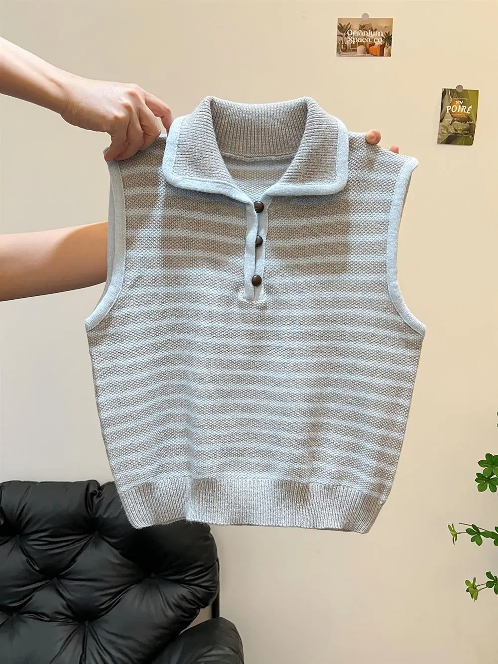 

Autumn Winter Casual Striped Knitted Vest Women's Faionable Layering Svel Collar Top Straight Cut Korean Sle