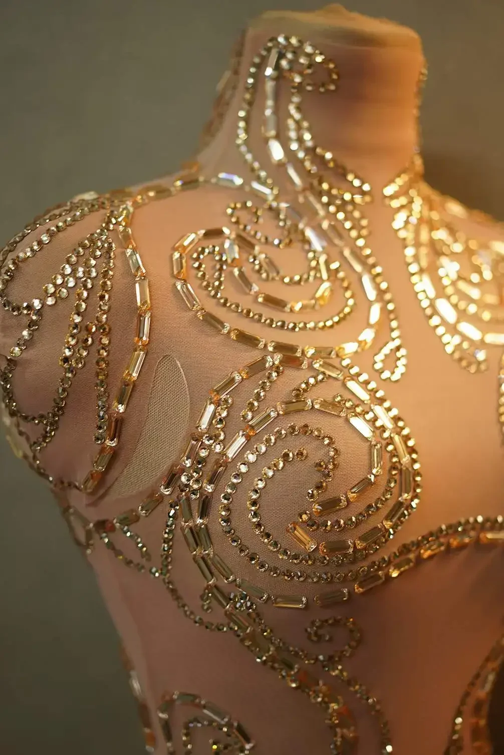 Kobiety świecący gorący proces wiercenia Stretch siatka z kryształkami wydajność body gwiazdy urodziny królowa kostiumy 2025 nowy rok