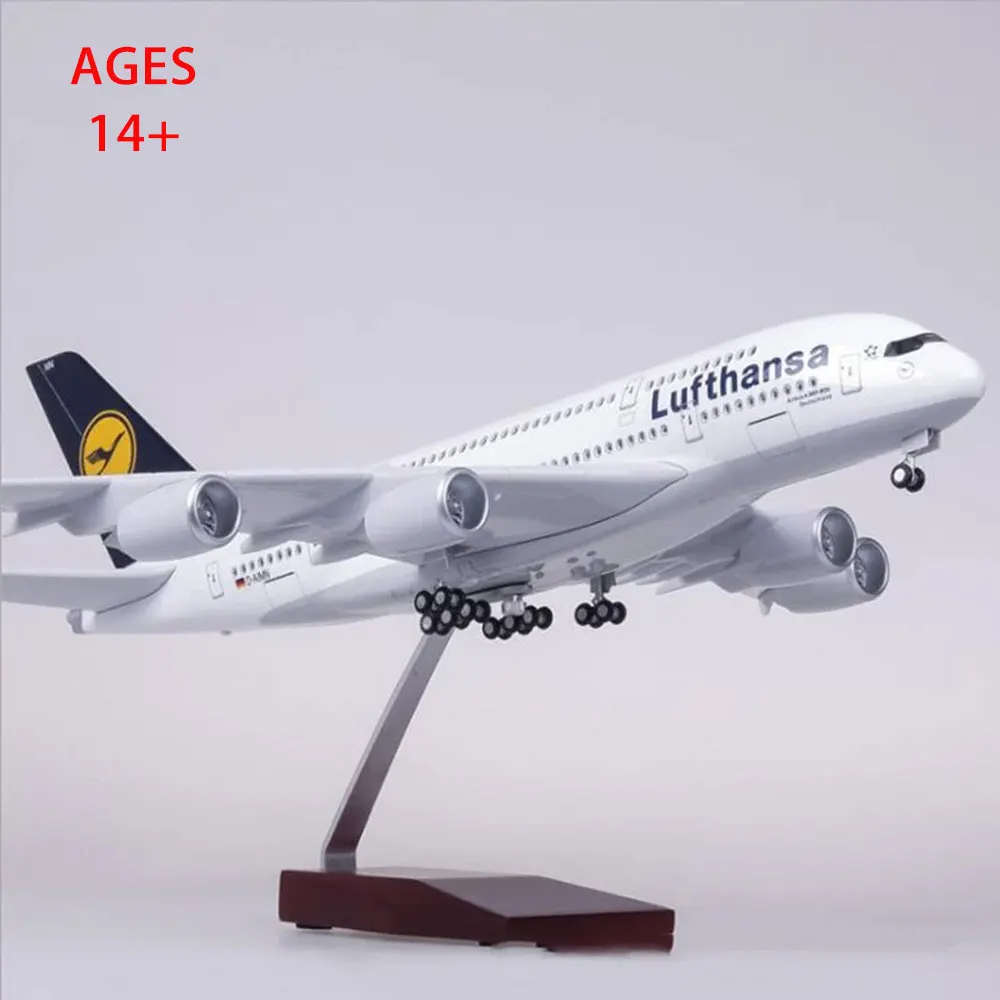 

1/160 Scale 46CM Airplane 380 A380 Lufthansa Airline Model W Light and Wheel Diecast Plastic Resin Plane For Collection