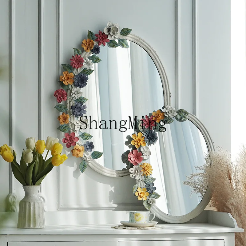 

ZYY pastoral retro old wrought iron flower decorative mirror bathroom bathroom cosmetic mirror