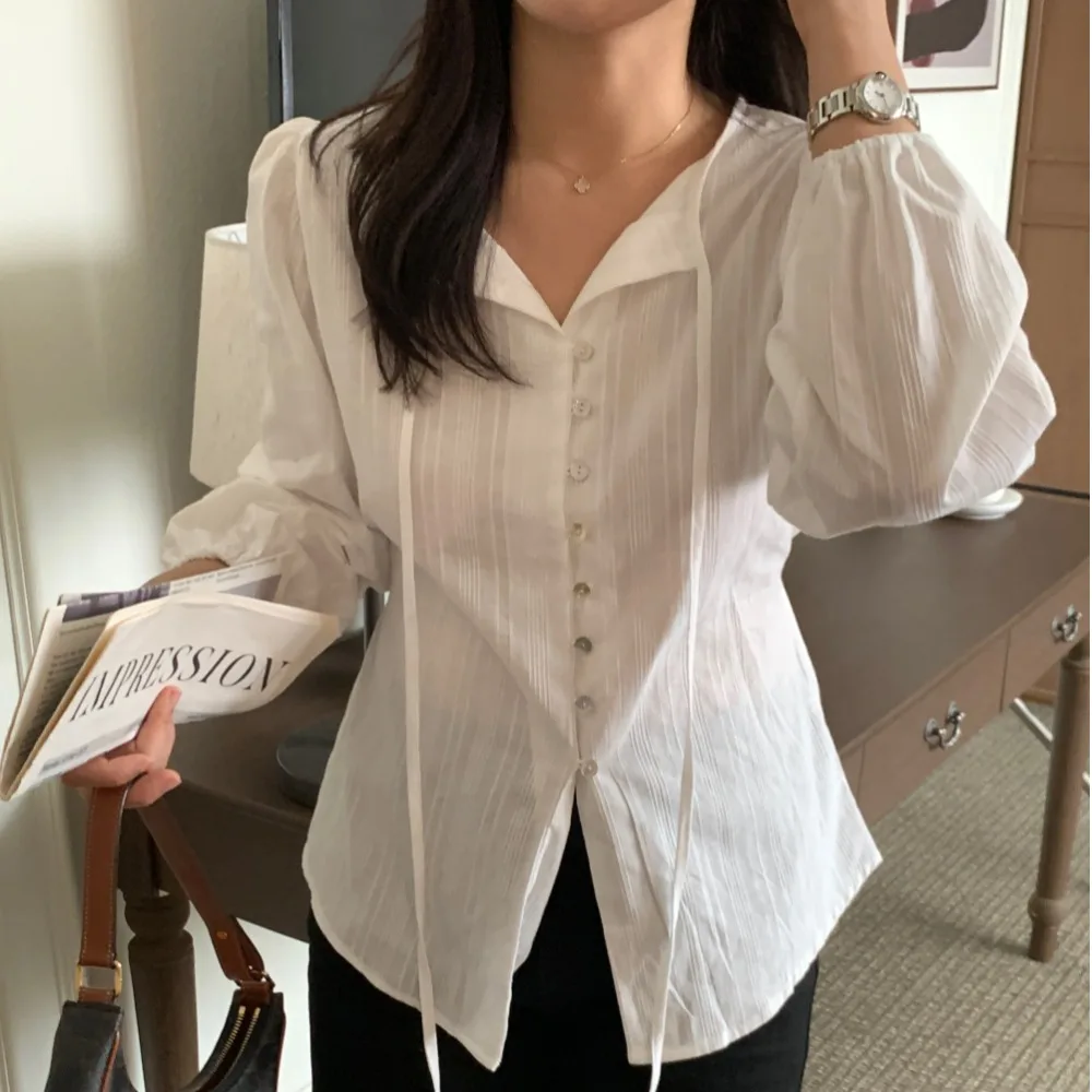 Sweet Elegant Long Sleeve Shirt Women's Slim Fit Waist Cinched Top French Style Fashion Spring 2026 No Special Function