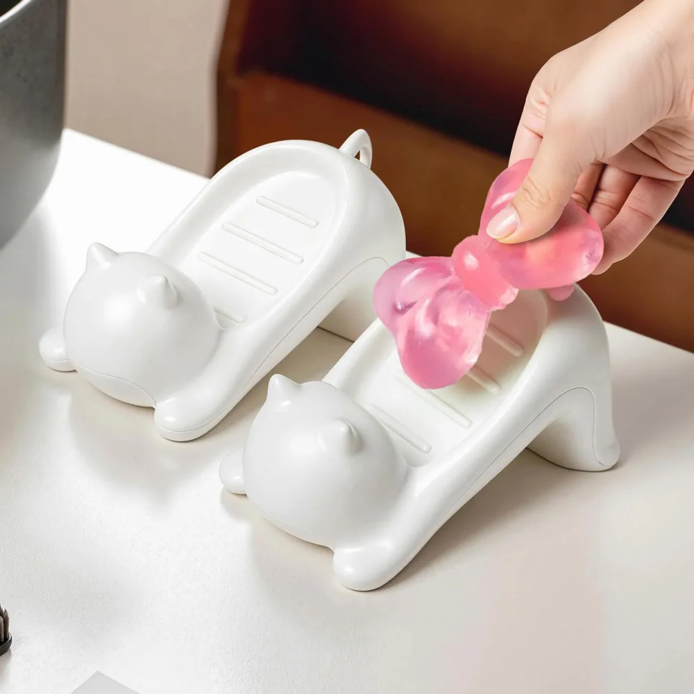 Cute Cat Drain Soap Holder Container Smooth Plastic Toilet Soap Dish Case Tray Bathroom Accessories Washroom Tools Home Decor