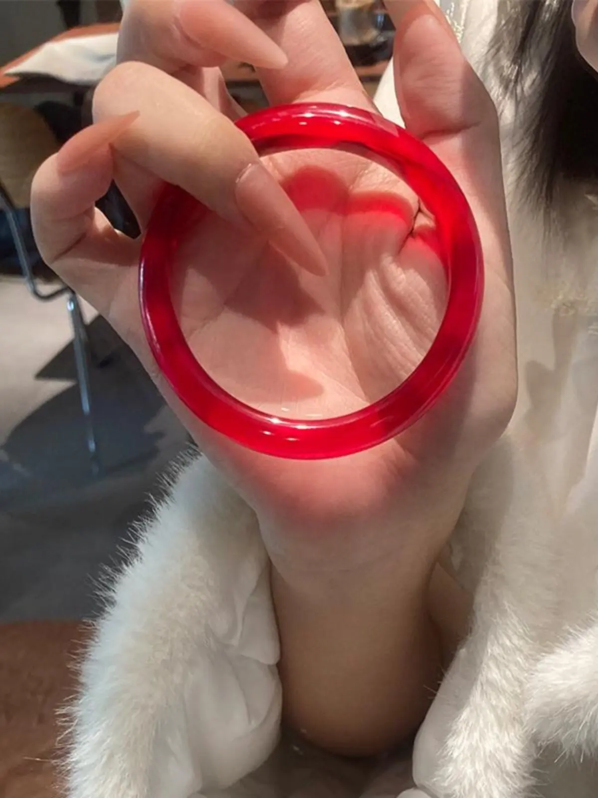 

Red Crystal Bracelet Women's Ice White Moonlight Chalcedony Princess Jade Bracelet Bracelet