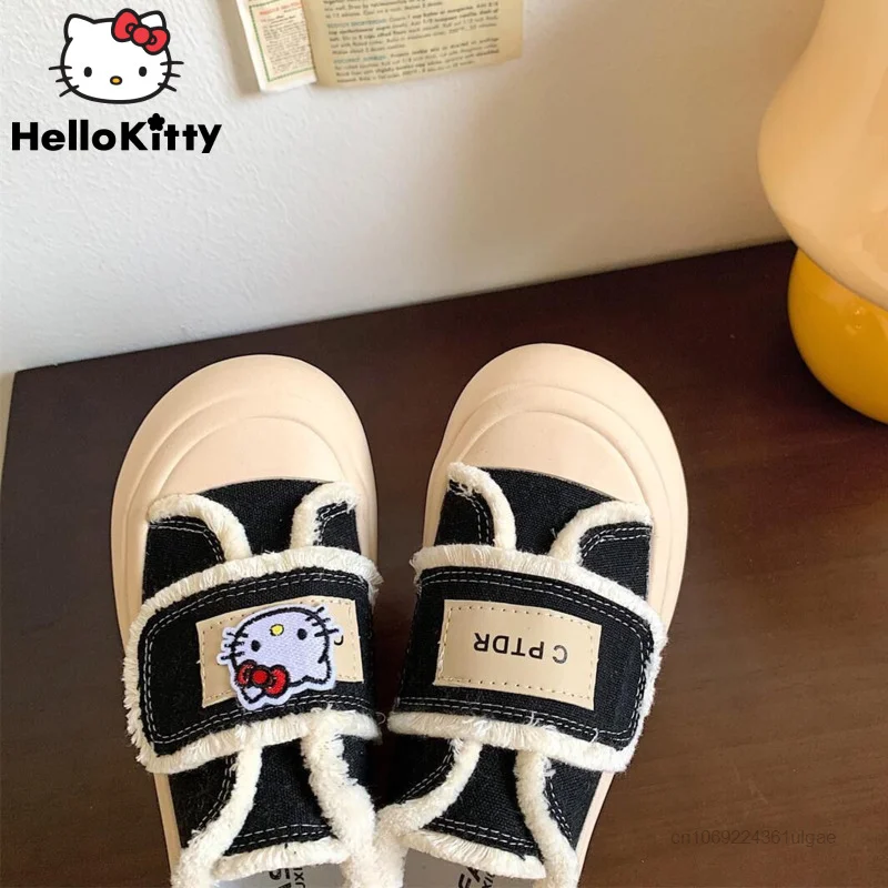 Sanrio Hello Kitty Canvas Shoes Women Spring Summer Breathable Soft Board Shoes Student Cute Sneakers Trend Round Toe Flat Shoes