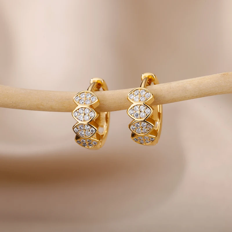 Women's Vintage Punk Round Baroque Pearl Circle Earrings