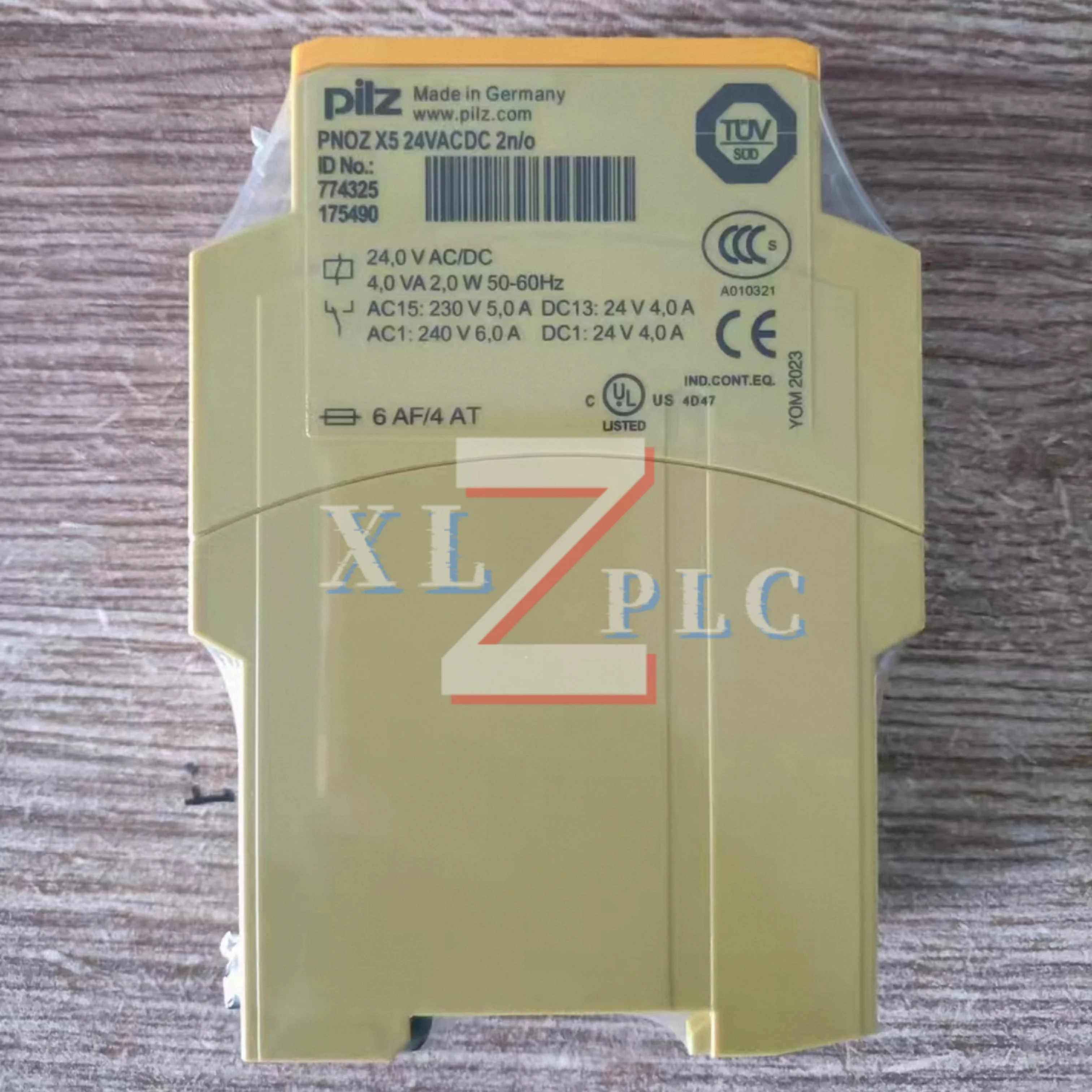 

Реле безопасности новое в коробке 774325 PNOZ X5 774330 P2HZ X1 774340 P2HZ X1 774350 P2HZ X3