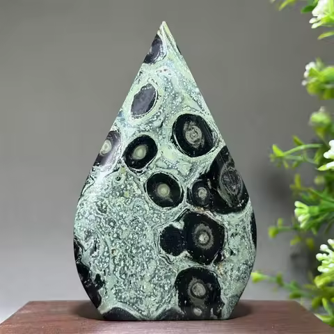 Natural Beautiful Peacock Eye Mineral Quartz Free Form Torch Therapy Meditation Witchcraft Sacrifice Energy Home Decoration Gift