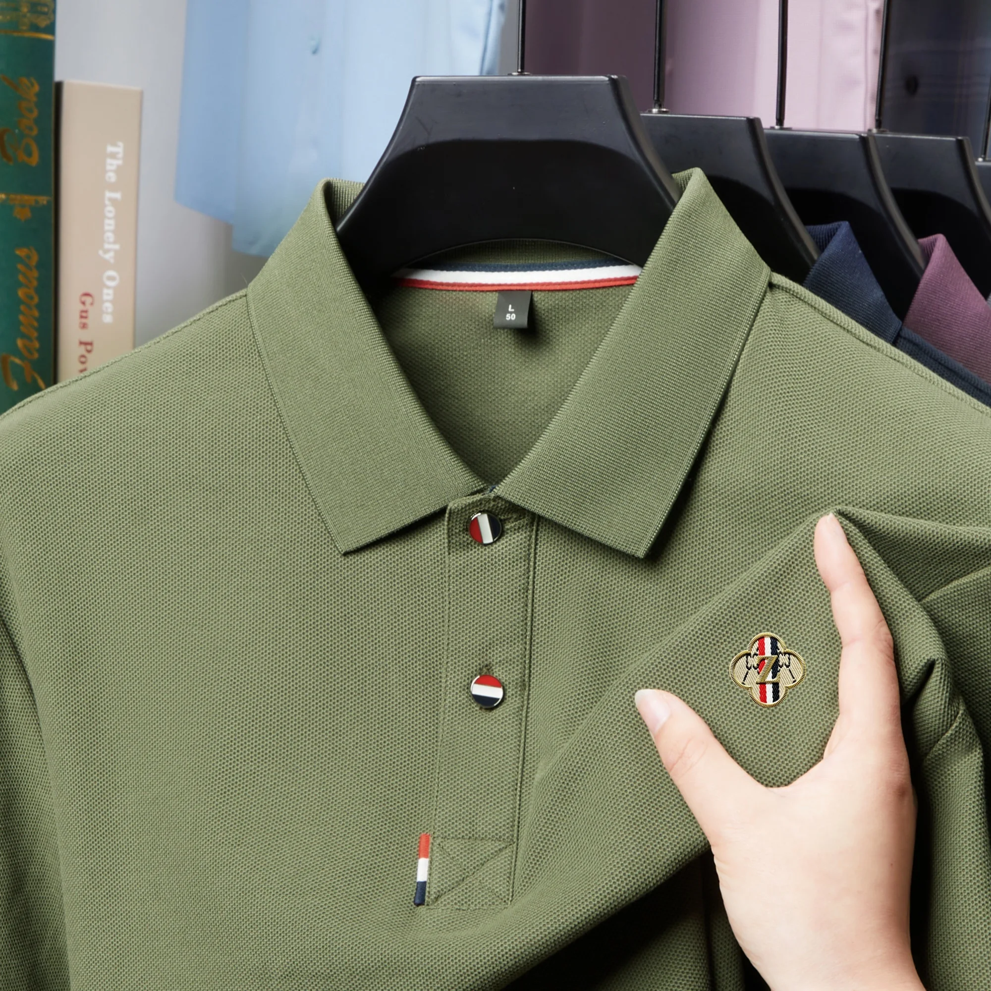 

2025 summer new men's fashionable short sleeved business casual comfortable breathable polo shirt high-end design exquisite badg