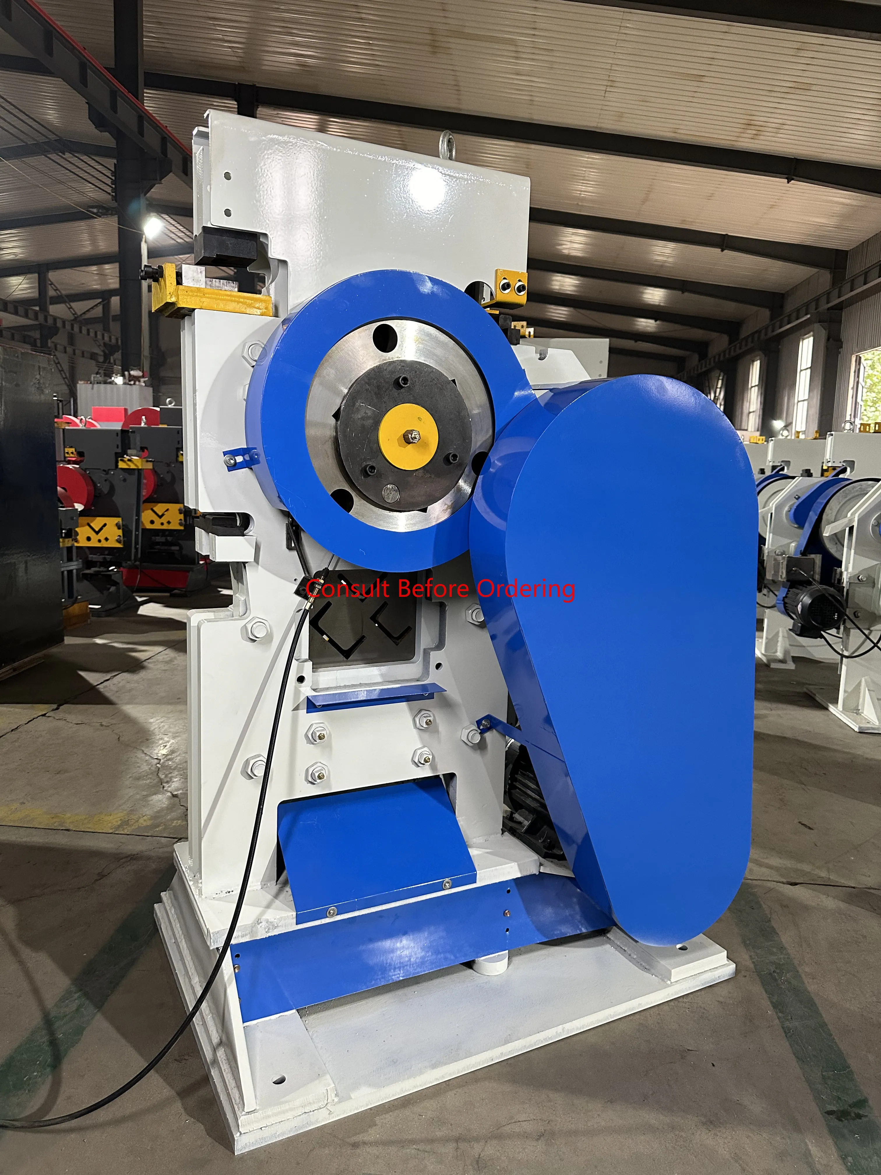 Multi-station Hydraulic Ironwork Machine, Metal Sheet Ironwork Hydraulic Combined Punching and Shearing Machine
